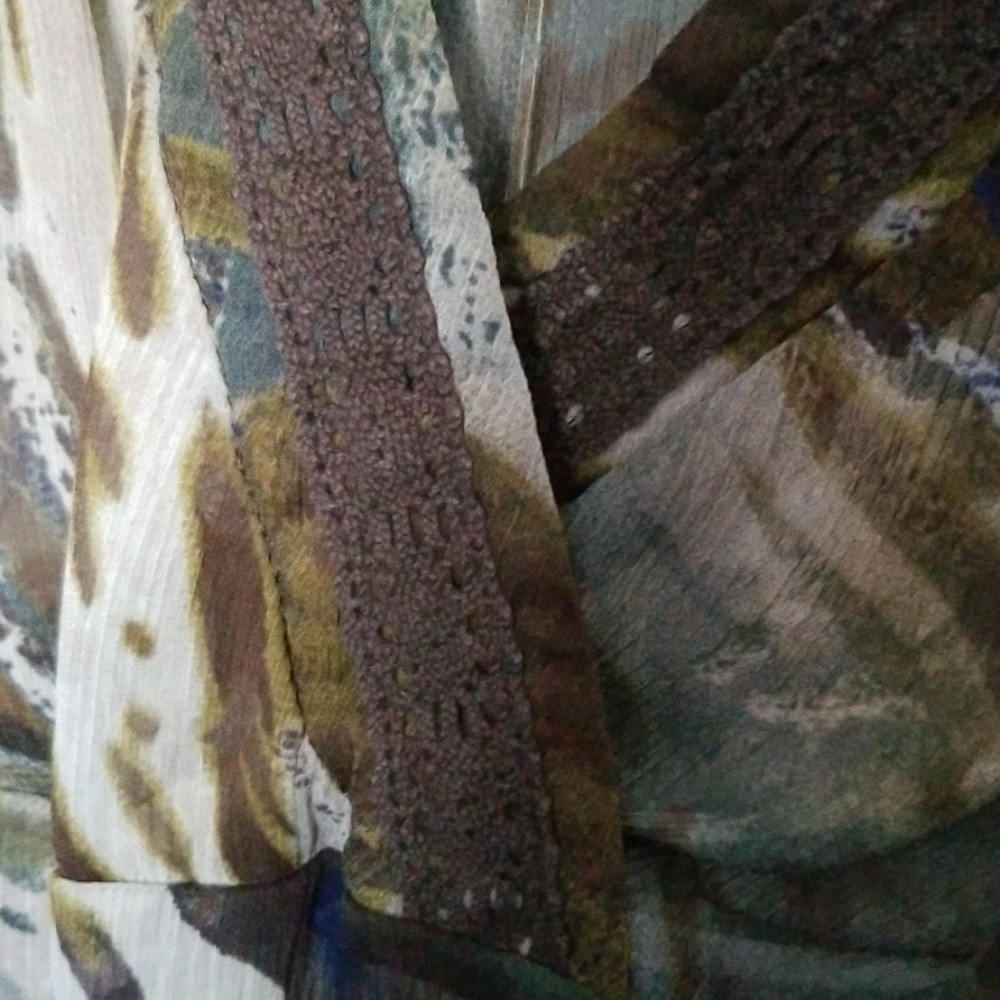 Tunic - Picture 2 of 4